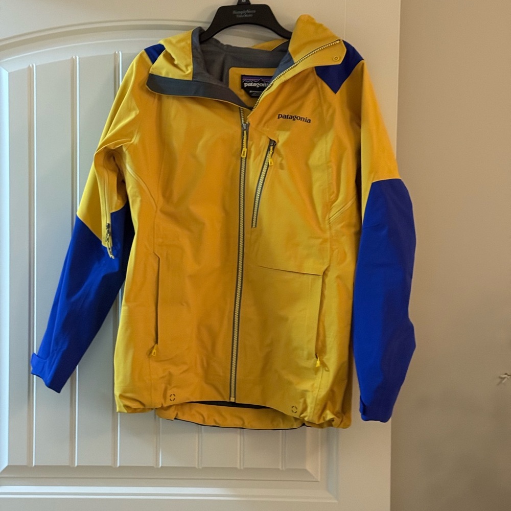 Patagonia Mustard and Navy Jacket
